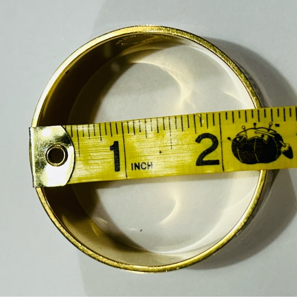MARC JACOBS Monogrammed Bangle Bracelet (Small Hands). Excellent. - Picture 7 of 7